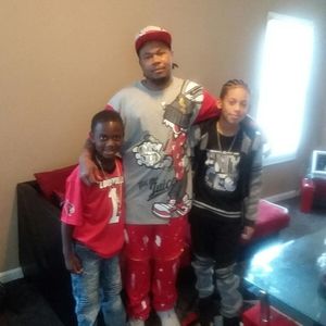 Meet your Posher, Laricha